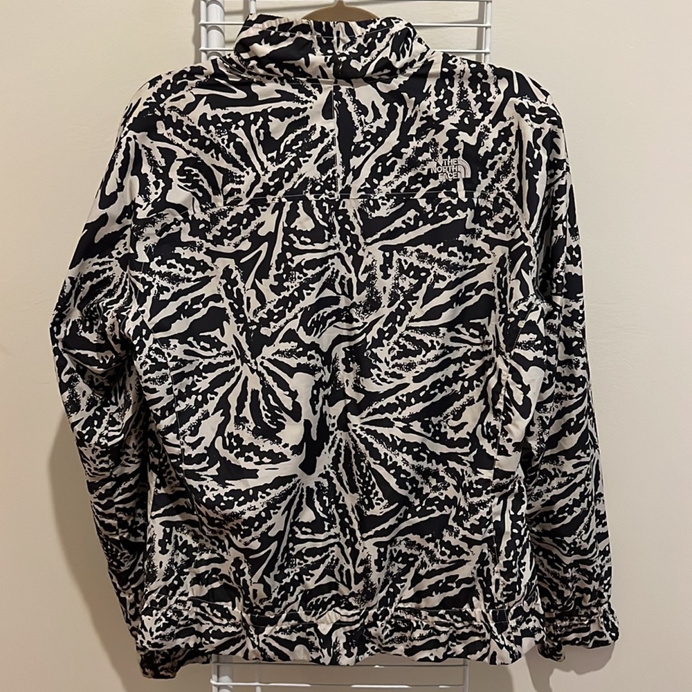 North Face Light Weight Spring Jacket Waterproof - image 2